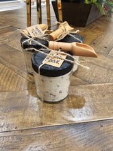 Load image into Gallery viewer, Oatmeal, Buttermilk, and Salt Bath Soak